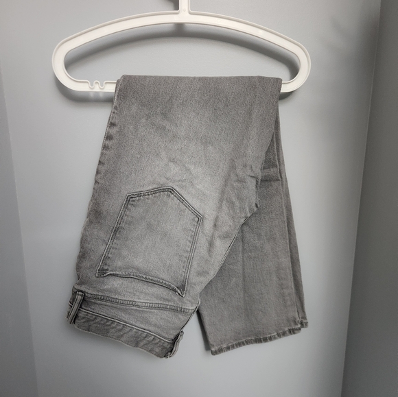 Straight Fit Banana Republic Jeans - Picture 2 of 5